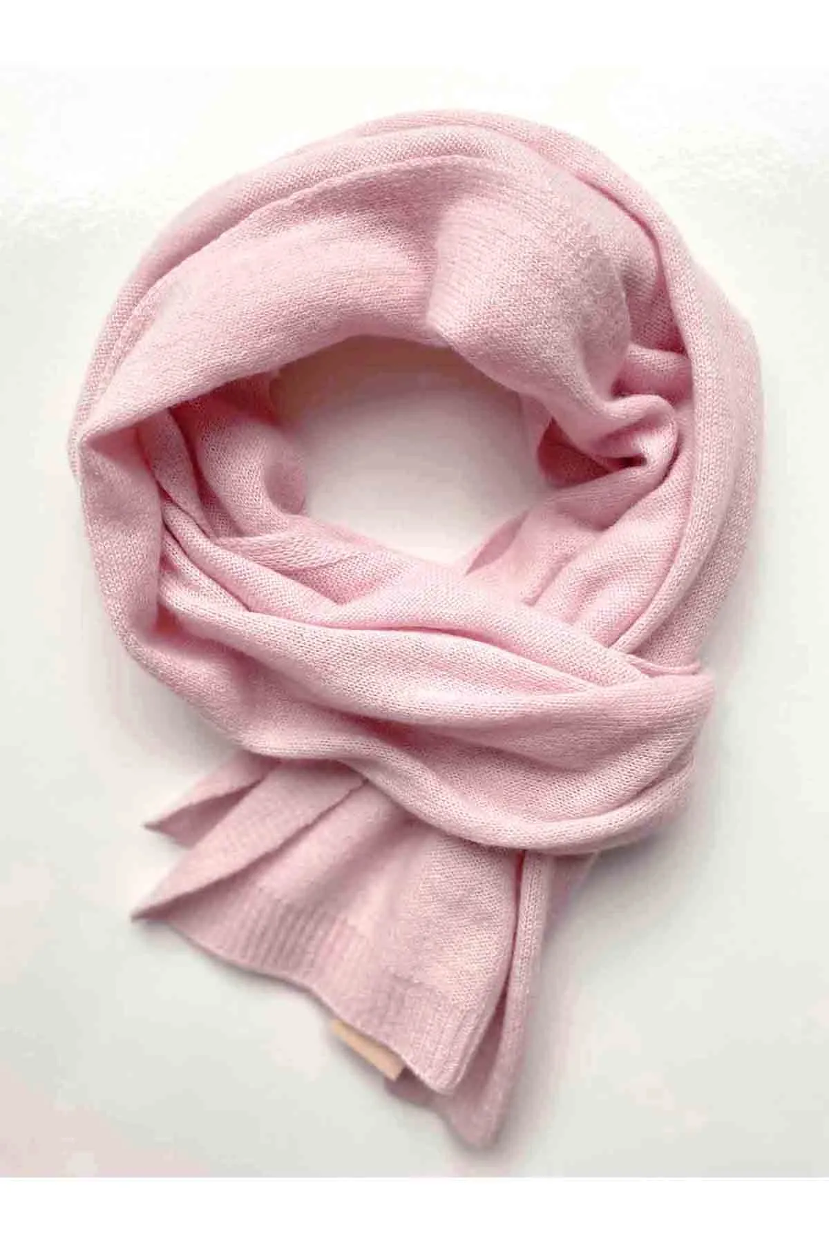 Cashmere scarf in Pale pink